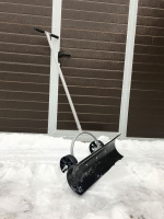 Лопата на колесах для снега RS 027