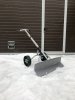 Лопата на колесах для снега RS 017A